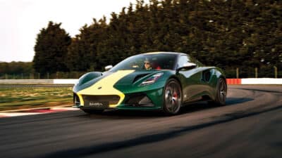 Lotus-Emira-Clark-Edition-Dynamic-Front-Corner