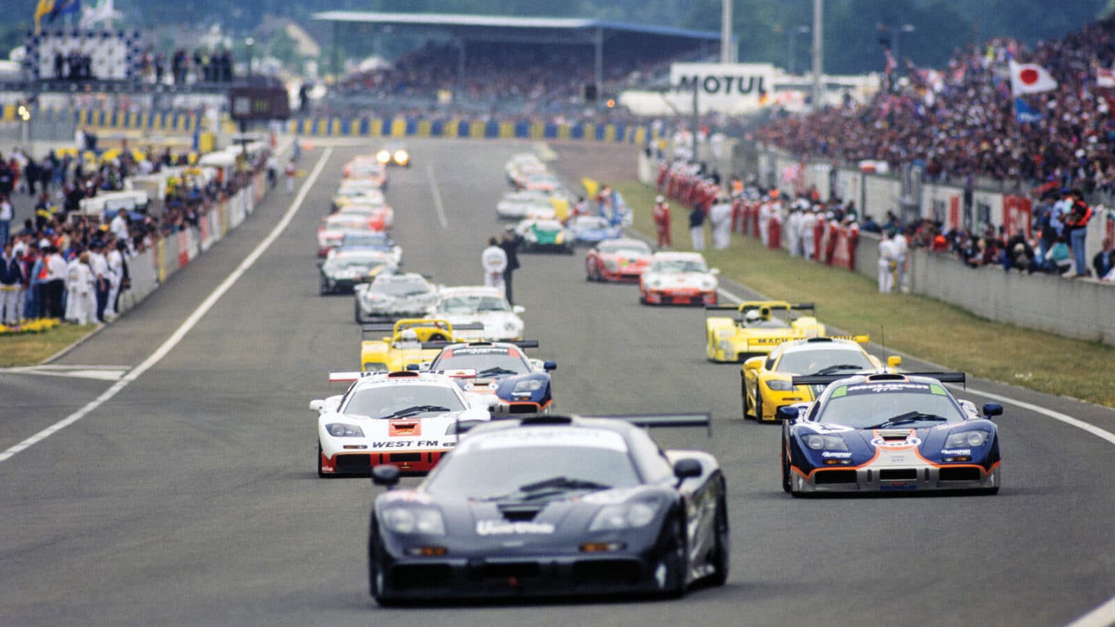Le Mans 1995 race start
