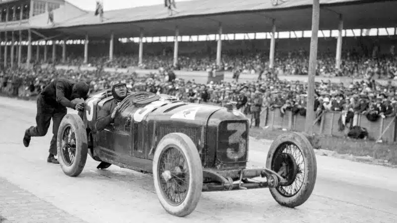 Alfa Romeo of Antonio Ascari pished at the start of the 1924 French Grand Prix at Lyons
