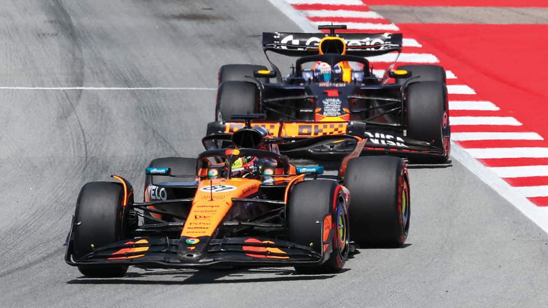 Max Verstappen hunts down Oscar Piastri