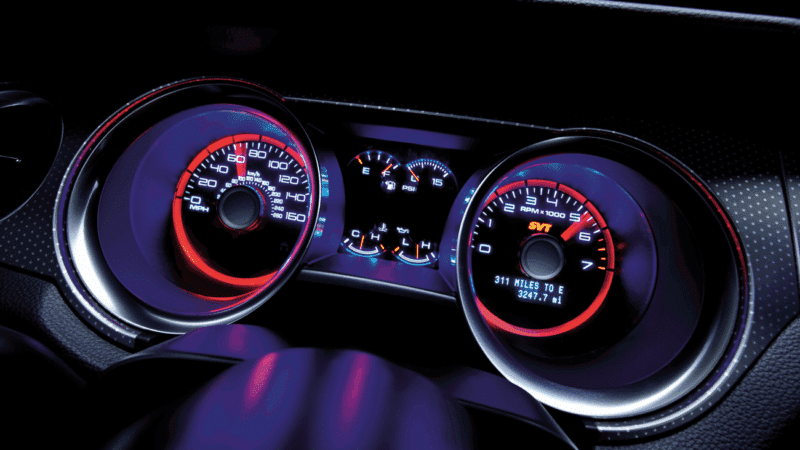 2012-Ford-Shelby-GT500-dash-guages