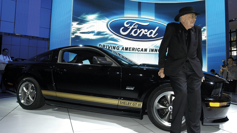 Shelby with the GT-H Mustang he developed especially for rental firm Hertz. This ‘Rent-A-Racer’ partnership still endures with current models