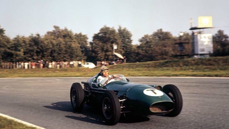 Carroll Shelby, Aston Martin DBR4