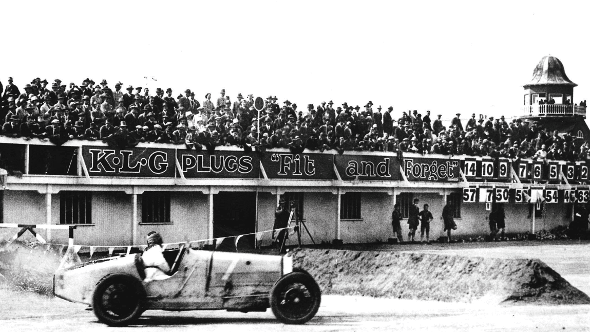 Malcolm Campbell gives chase in his Bugatti in a battle royal at the 1926 RAC GP, Brooklands