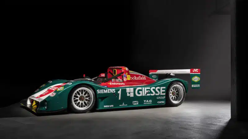Studio photo of Ferrari 333 SP sports car