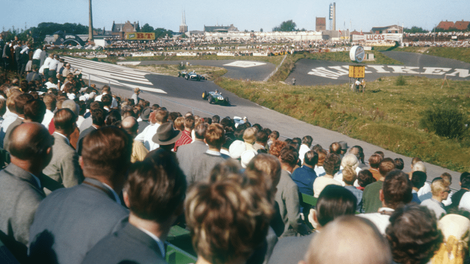 This former gravel pit in Roskilde offered a panoramic view of the track but with new housing, noise complaints arrived