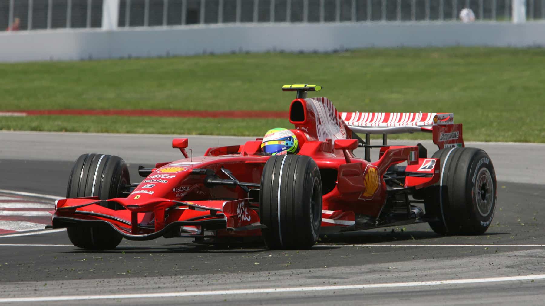 Felipe Massa (Ferrari) with oversteer during qualifying for the 2008 Canadian Grand Prix