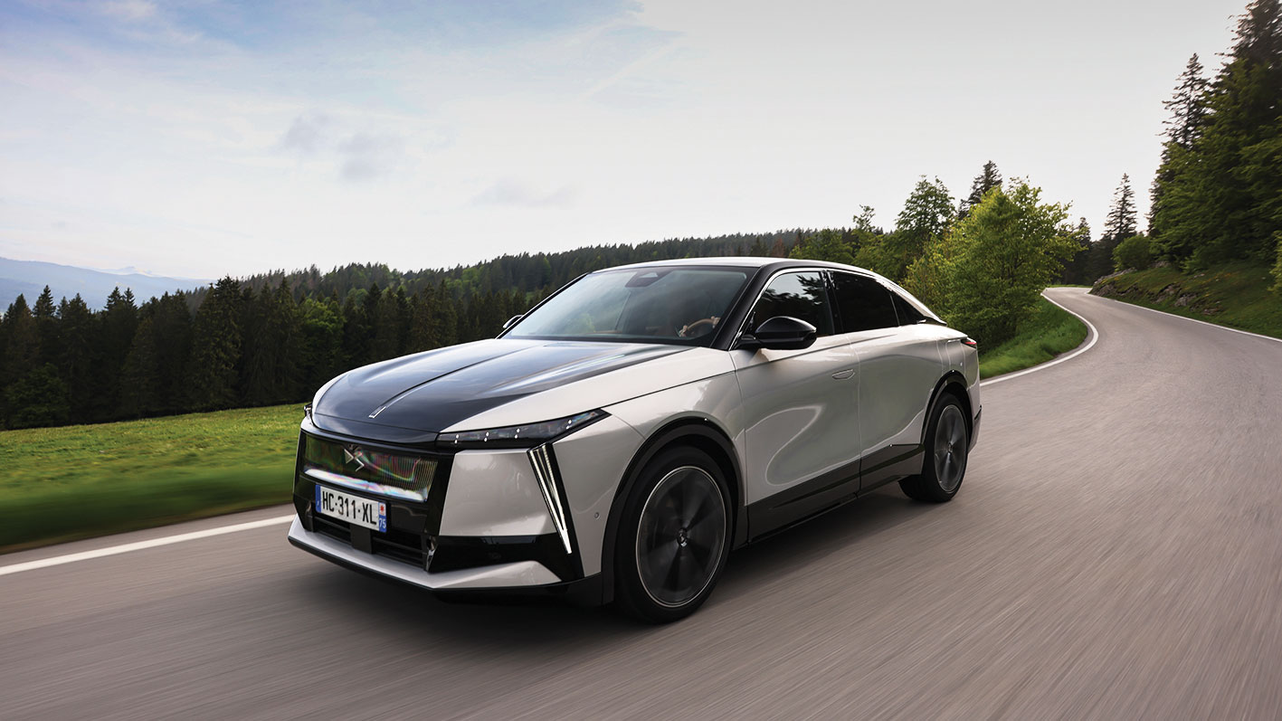 DS squares up to germans