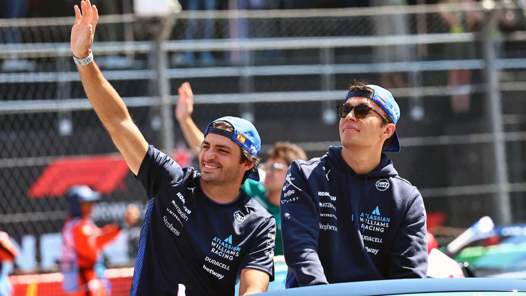 Williams-Mercedes drivers Carlos Sainz Jr and Alexander Albon on the drivers' parade before the Mexican Grand Prix